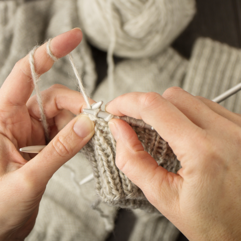 Knitting hands